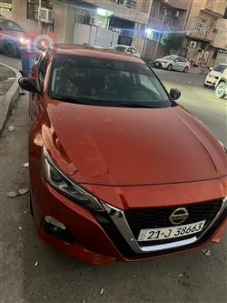 نيسان ألتيما